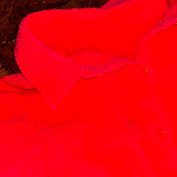 Women's Red button up - Picture 6 of 6